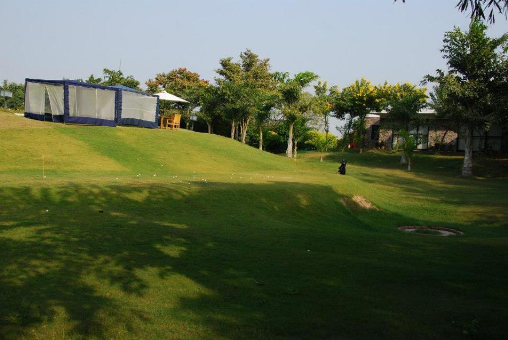 Aravli Vista Hotel Gurgaon Luaran gambar