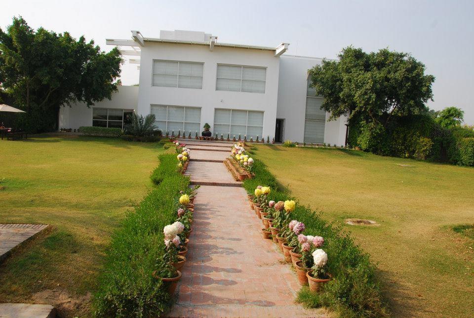 Aravli Vista Hotel Gurgaon Luaran gambar